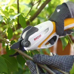 Máy cắt tỉa cành dùng pin Kyocera (Ryobi) BSH-120 3.6V Máy cắt tỉa cành dùng pin Kyocera (Ryobi) BSH-120 3.6V
