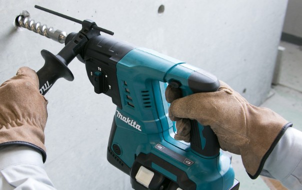 Máy khoan búa 2 tốc độ Makita HP2050 Máy khoan búa 2 tốc độ Makita HP2050