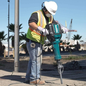 Máy đầm dùi bê tông dùng pin Makita DVR450Z (18V) (không kèm pin sạc) Máy đầm dùi bê tông dùng pin Makita DVR450Z (18V) (không kèm pin sạc)