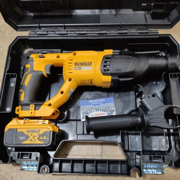 Máy đục bê tông Dewalt D25901K Máy đục bê tông Dewalt D25901K
