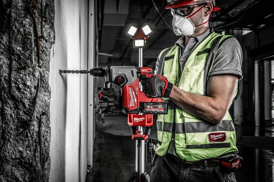 Máy khoan bê tông dùng pin Milwaukee M18 BLHACD26 (26mm) Máy khoan bê tông dùng pin Milwaukee M18 BLHACD26 (26mm)