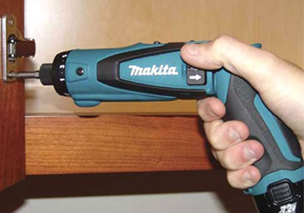 Những Lý Do Khiến Máy Vặn Vít Makita Luôn Là Lựa Chọn Hàng Đầu Của Người Tiêu Dùng Những Lý Do Khiến Máy Vặn Vít Makita Luôn Là Lựa Chọn Hàng Đầu Của Người Tiêu Dùng