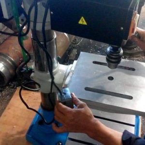 Máy đục bê tông Bosch GSH 11E Máy đục bê tông Bosch GSH 11E