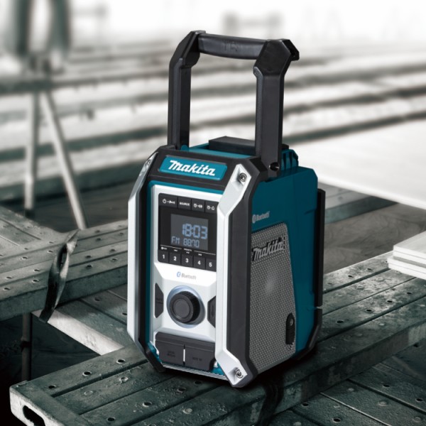 Đèn kèm radio dùng pin Makita BMR050 Đèn kèm radio dùng pin Makita BMR050