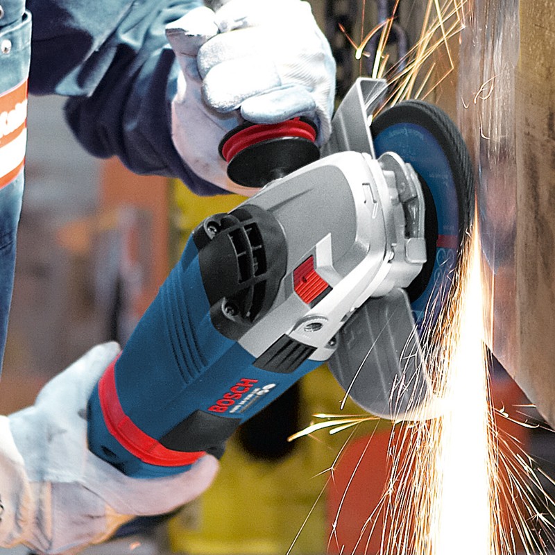 Khoan Bê Tông Hiệu Quả với Dewalt D25133K: Thiết Kế Chuyên Nghiệp, Động Cơ Mạnh Mẽ Khoan Bê Tông Hiệu Quả với Dewalt D25133K: Thiết Kế Chuyên Nghiệp, Động Cơ Mạnh Mẽ