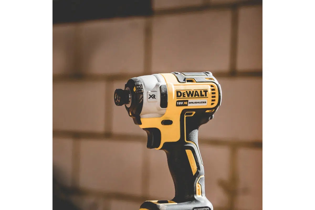 Sáng Tạo và Hiệu Quả: Dewalt DCF601D1 12V/BL - Công Cụ Hoàn Hảo Cho Công Việc Hàng Ngày Sáng Tạo và Hiệu Quả: Dewalt DCF601D1 12V/BL - Công Cụ Hoàn Hảo Cho Công Việc Hàng Ngày