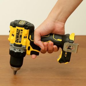 Máy khoan cầm tay DCD800M2 (KÈM 02 PIN 4.0 + SẠC) Máy khoan cầm tay DCD800M2 (KÈM 02 PIN 4.0 + SẠC)