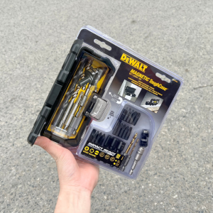 Bộ mũi tuốc nơ vít DEWALT có hộp từ tính DWMTCIR20 (20 chiếc) Bộ mũi tuốc nơ vít DEWALT có hộp từ tính DWMTCIR20 (20 chiếc)